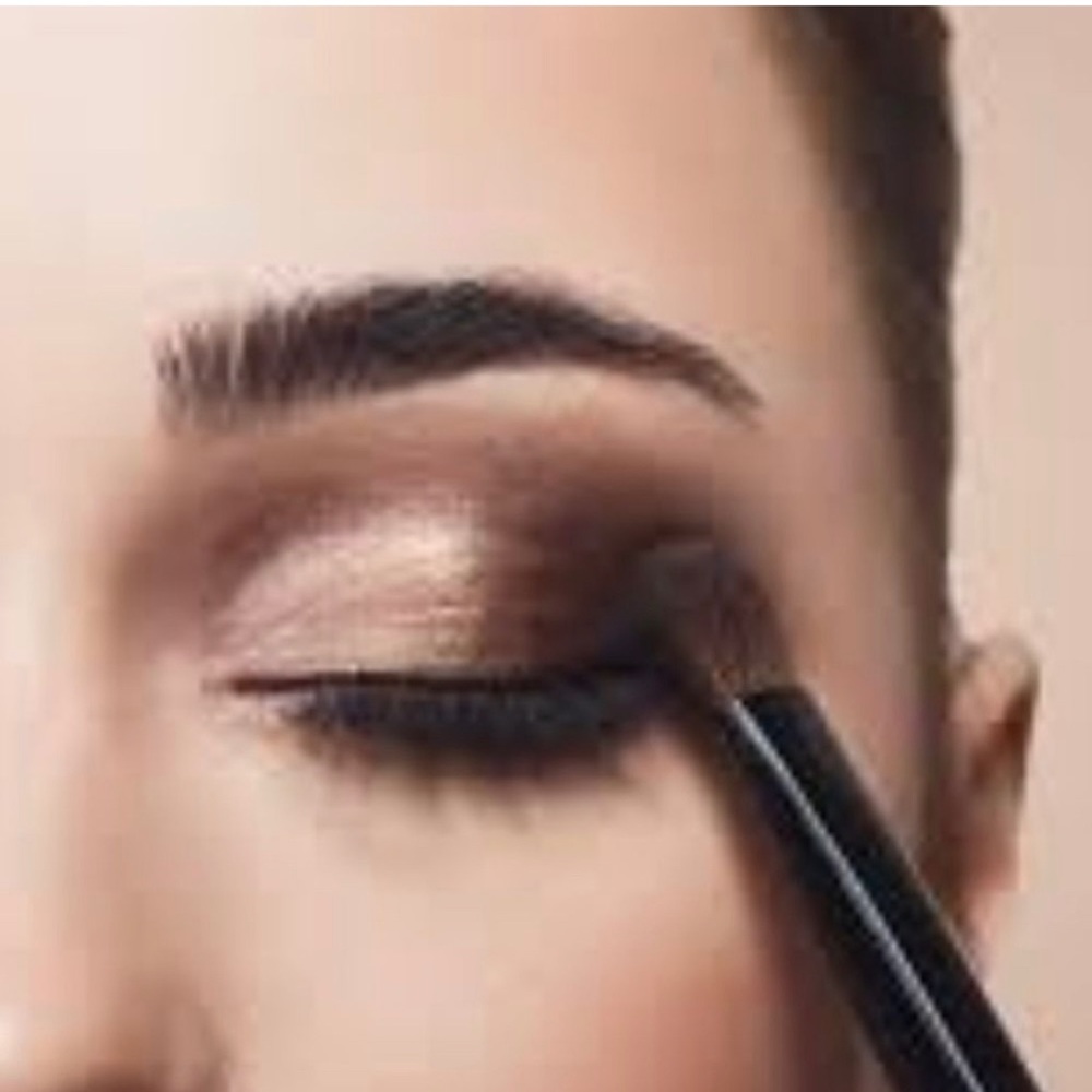 NEW Shadow Insurance 24-Hour Eye Shadow Primer - Picture 5 of 9